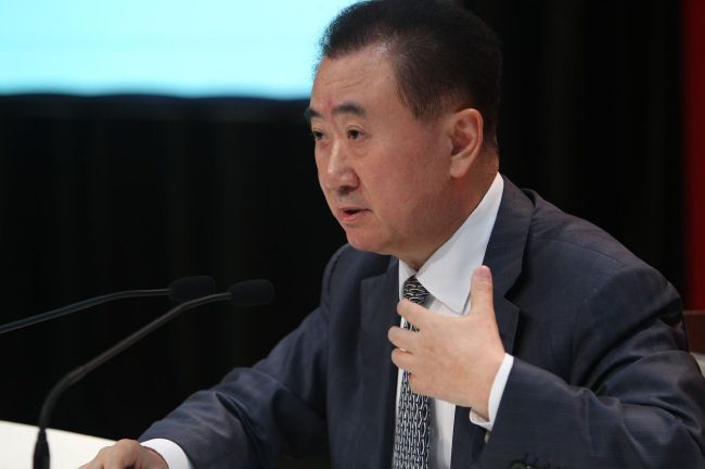 小柔在公厕被灌满jing液